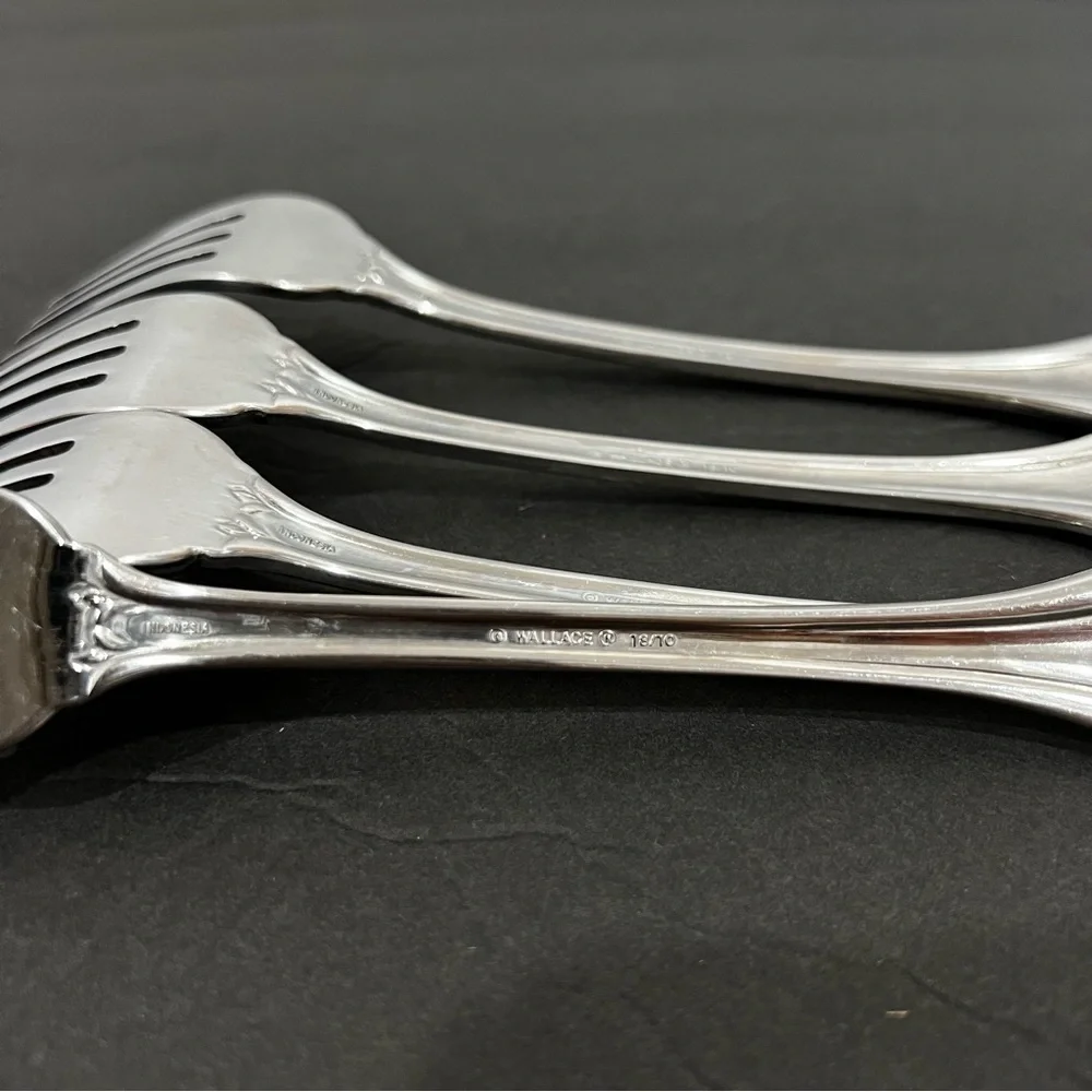 Wallace 4 Pcs. Stainless Steel Dinner Forks Size 7